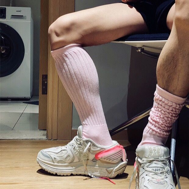 Men’s Solid Color Terry Long Socks – Breathable & Sweat-Absorbing