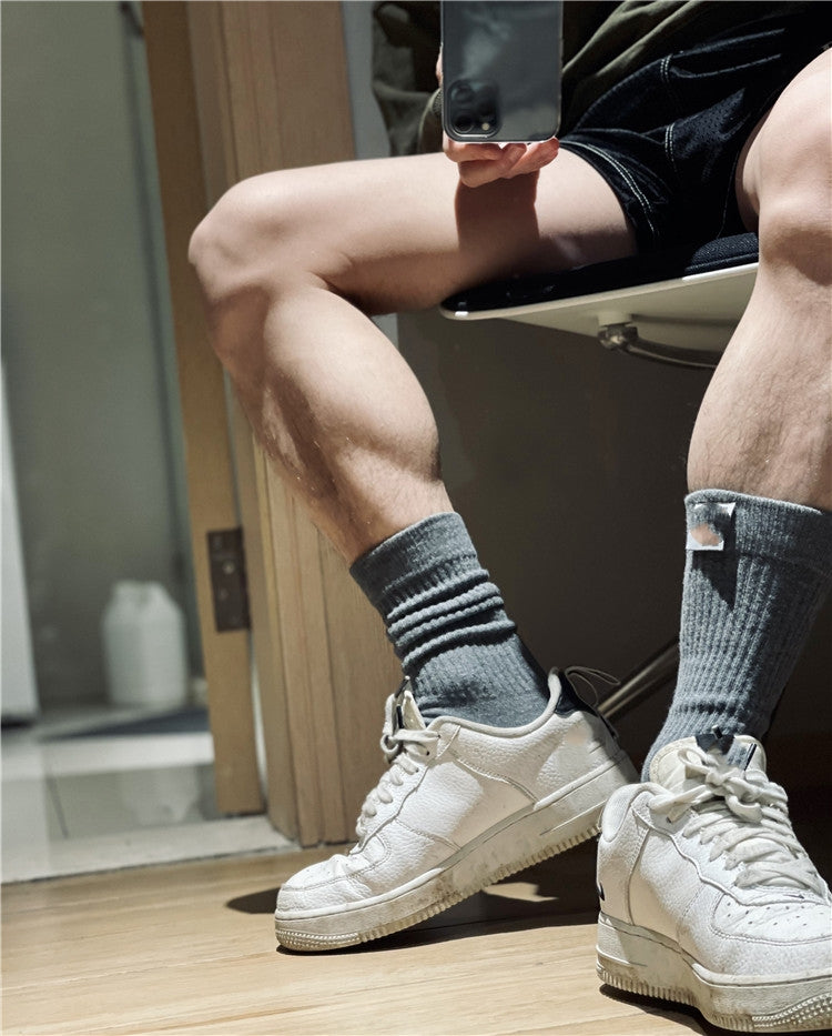 Men’s Extra Thick Cotton Letter Crew Socks – Solid Color