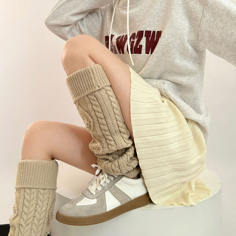 Heart & Rhombus Twist Thigh High Socks for Girls – Flanged Bunching Design