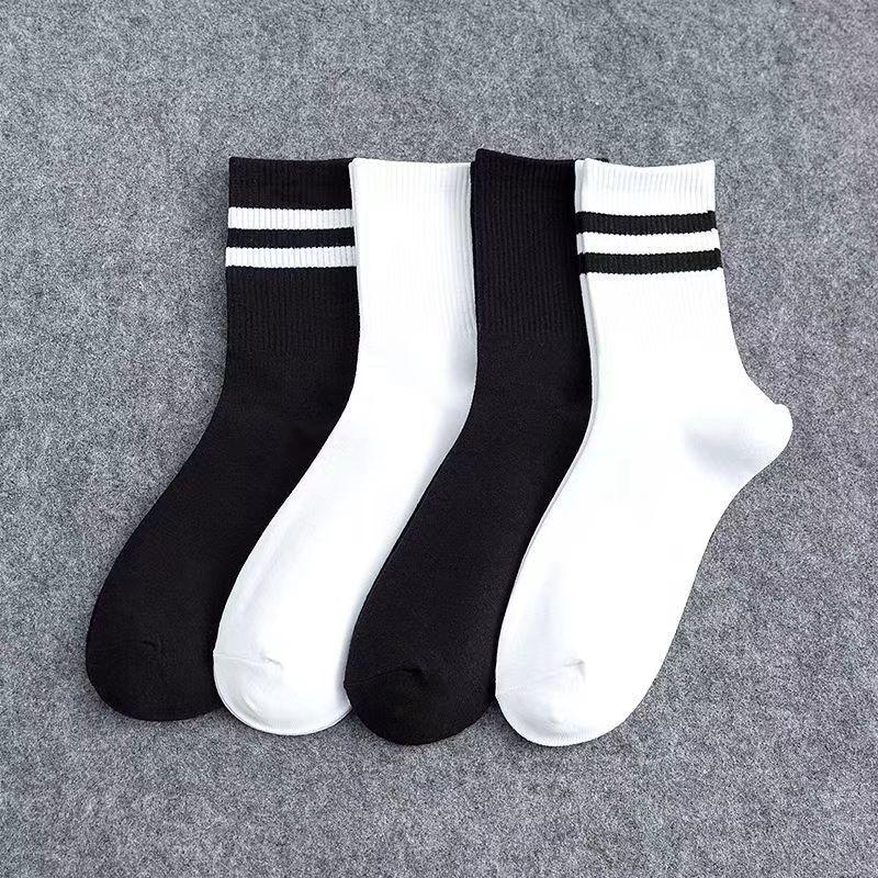 Women’s Black & White Striped Crew Socks – Sporty Ribbed Mid-Calf
