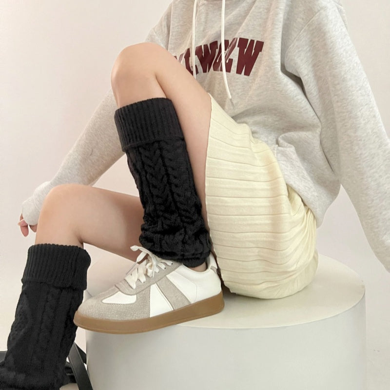 Heart & Rhombus Twist Thigh High Socks for Girls – Flanged Bunching Design